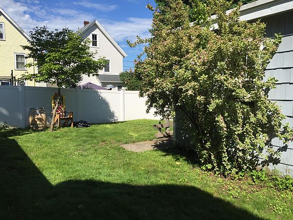 Backyard / Side yard