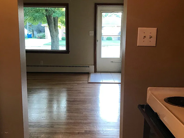 602 S Blaine Ave — Photo 10