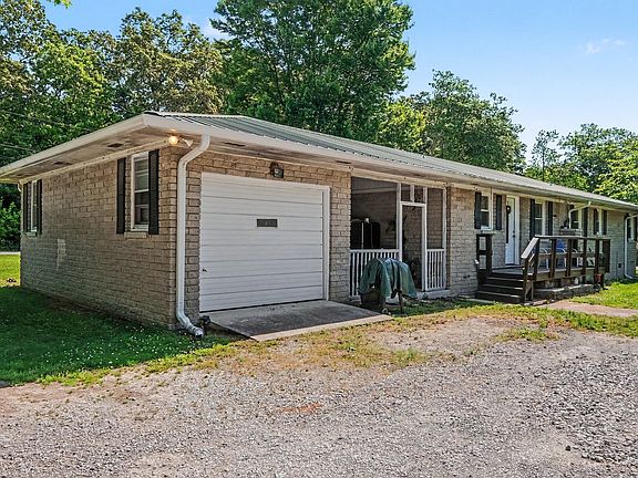 5th image of 190 W Lynn Dr