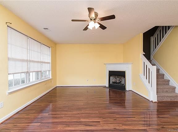 5th image of 12962 Sickles Dr