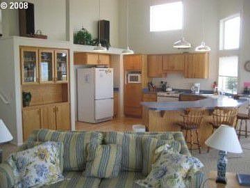 3rd image of 1610 NW Oceania Dr