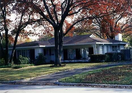 2nd image of 5829 El Campo Ave