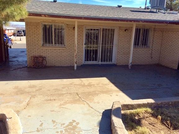 3rd image of 8701 Jade Ln