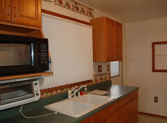 5th image of 807 S Magnolia Ave