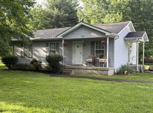 1337 Oaklawn Rd, Chapmansboro, TN 37035