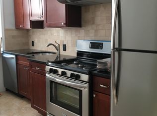 213 Oak St FLOOR 2, Weehawken, NJ 07086