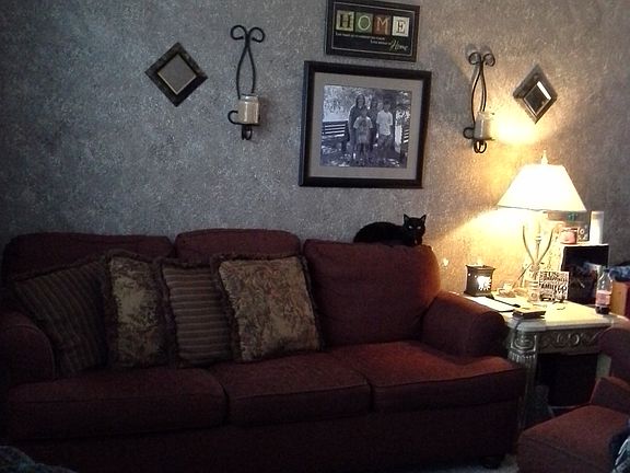 2nd image of 1105 Greenway Dr