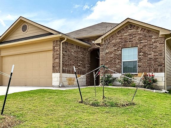 3rd image of 456 Galway Bay Ln
