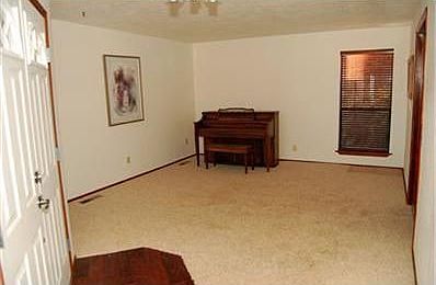 3rd image of 745 Parkside Dr NE