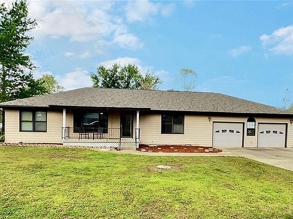 3rd image of 309 Hillcrest Dr