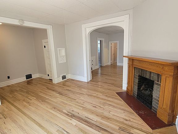 2nd image of 402 Ouray Ave #408