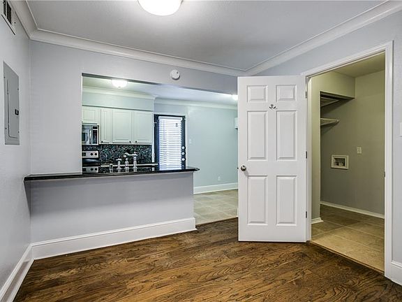 4th image of 10115 Regal Park Ln APT 107U