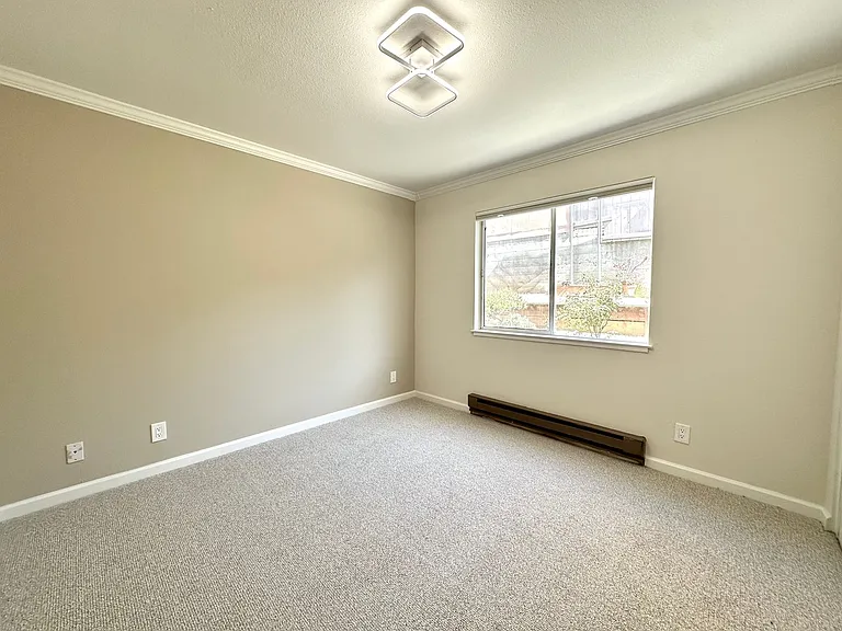 300 Monterey Blvd — Photo 1