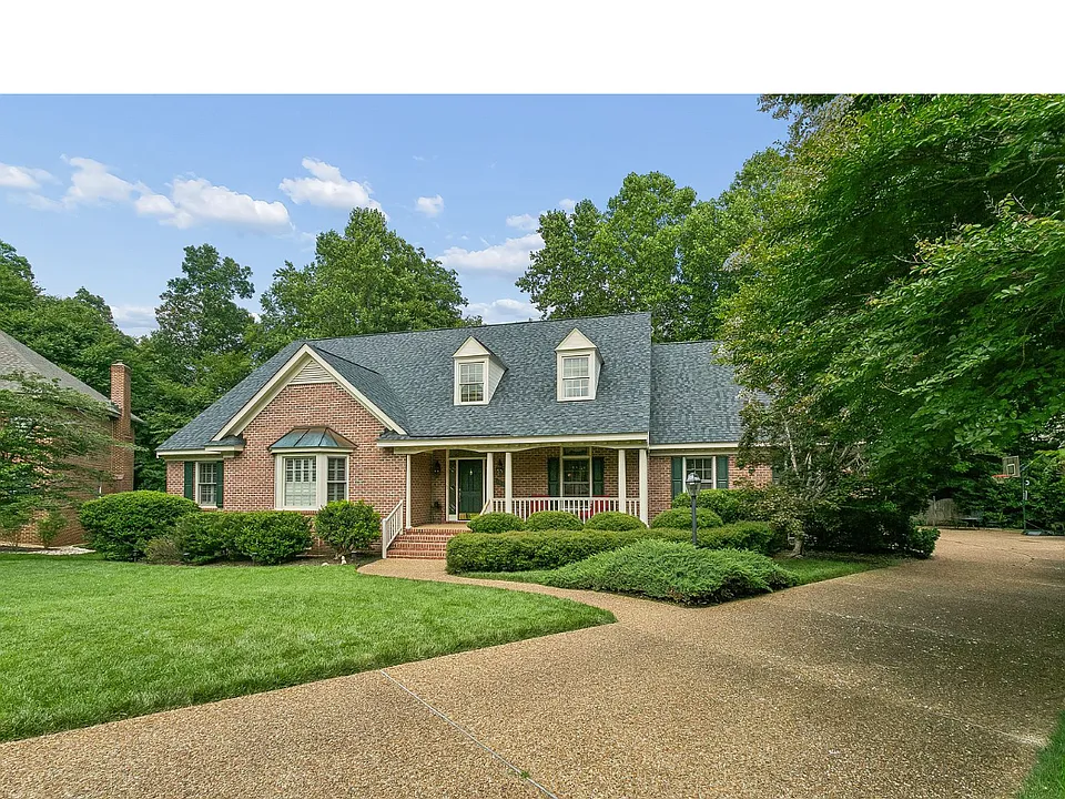 144 Hearthside Ln