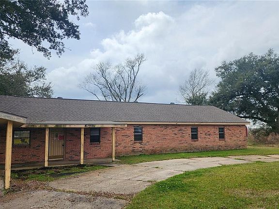 2nd image of 1049 Lake Land St