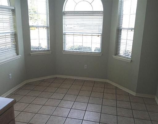 5th image of 8912 Marguerite Dr