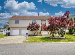 17 Fontainebleau Drive, Brick, NJ 08723