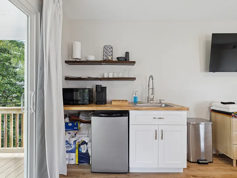 5069 Peachtree Ave #B — Photo 10
