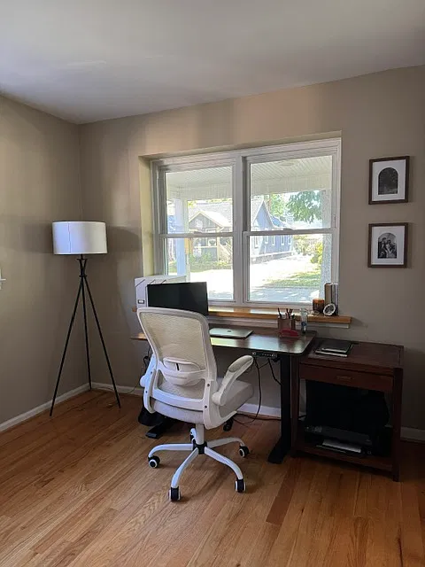 3 bed, 1035 sqft, $2,100 — Photo 4