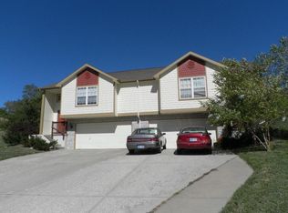 4980 Stoneback Dr, Lawrence, KS 66047