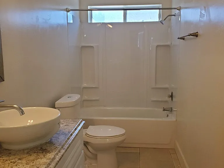 3637 W Angela Dr — Photo 13