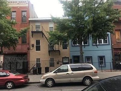 160 Tompkins Avenue, Brooklyn, NY, 11206