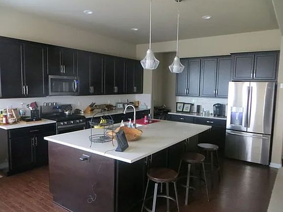 4th image of 5926 Medlar Pl