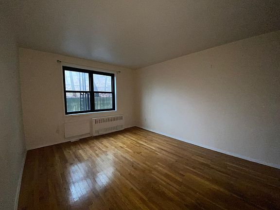2nd image of 1100 Warburton Ave