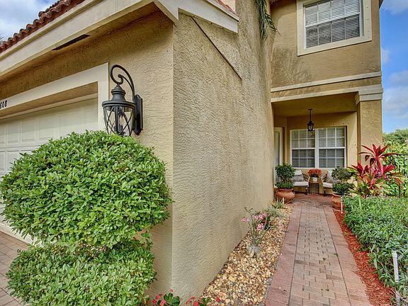 4th image of 10608 Cocobolo Way