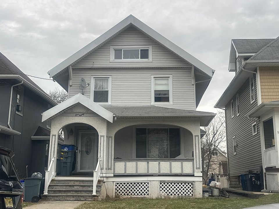1st image of 180 De Witt Ave