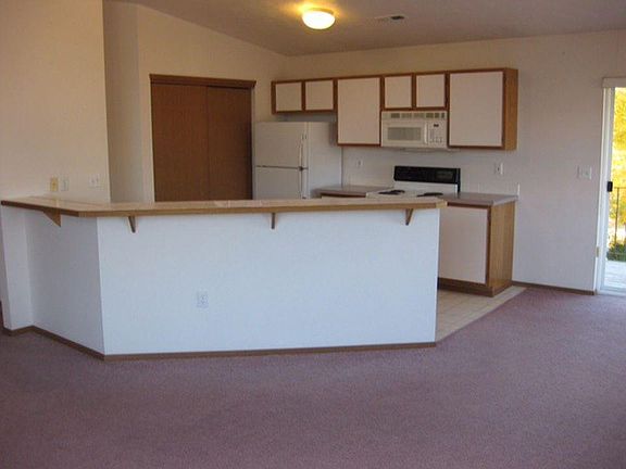 4th image of 18523 E Sprague Ave