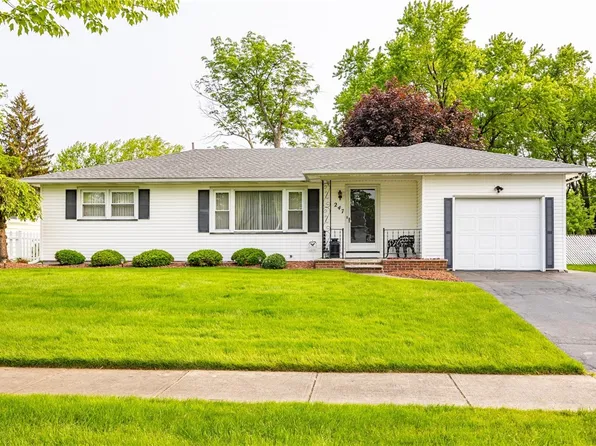 247 Angelus Dr, Rochester, NY 14622