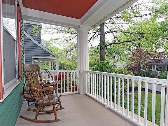 4th image of 132 Prospect Pl