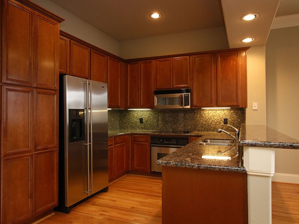 1st image of 58 Briar Hollow Ln APT 305