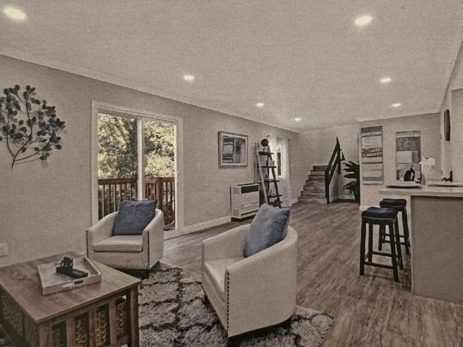 4 bed, 6200 sqft, $4,500 — Photo 2