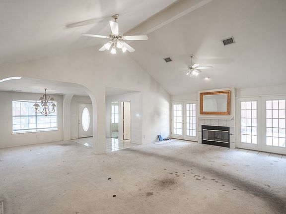 5th image of 3308 Wedgwood St