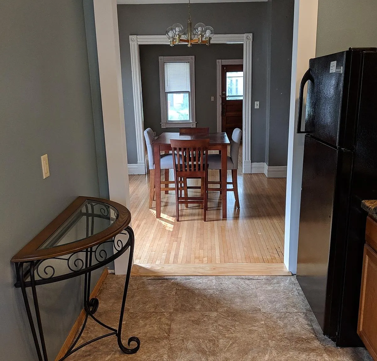 4 bed, 1600 sqft, $415 — Photo 3