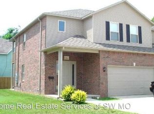 1040 E McDaniel St, Springfield, MO 65806