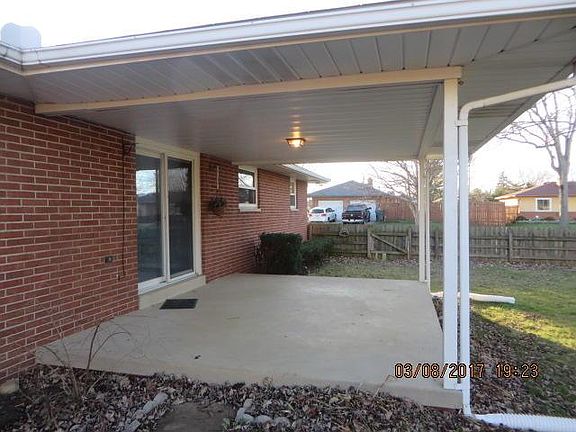 4th image of 3166 Stephen Dr S
