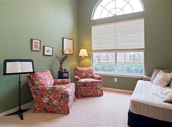 5th image of 2707 Country Glen Ct