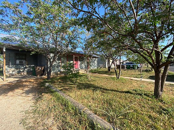 2nd image of 1112 Luna St