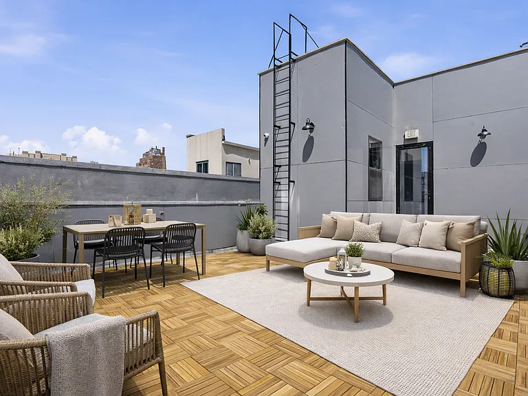 356 E 8th St #Penthouse 3 — Photo 13