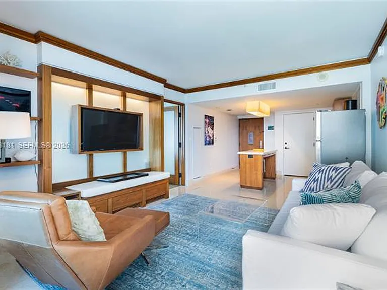 6801 Collins Ave #612 — Photo 8