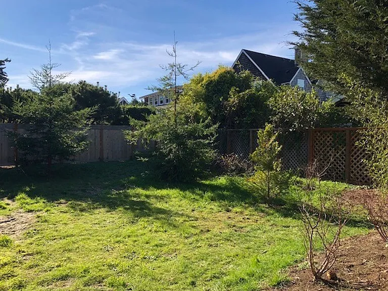 448 N Marion Ave — Photo 22