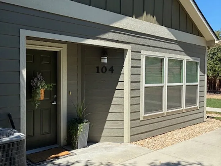 8950 W Shellie Ln — Photo 1