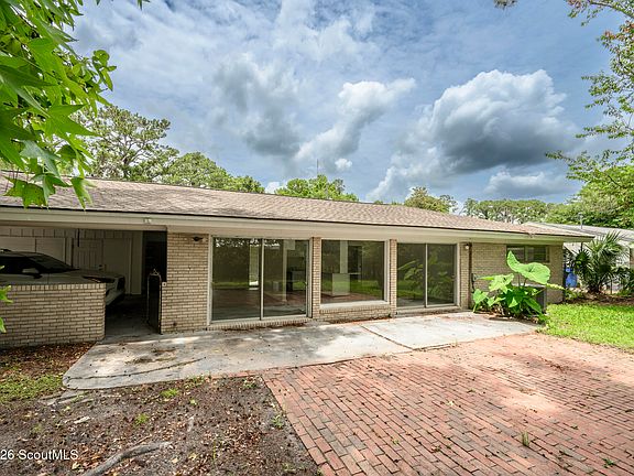 2nd image of 2250 Poinsettia Cir