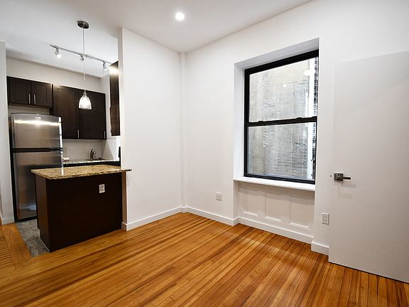 2nd image of 217 E 27th St #8