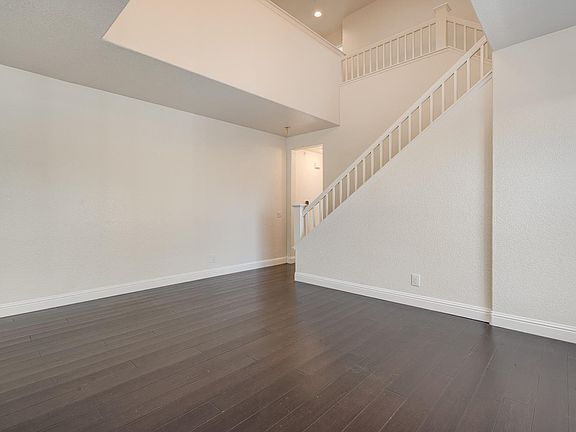 5th image of 8843 Oakfield Lane