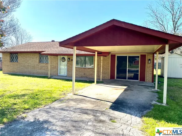 126 Timber Ln, New Braunfels, TX 78130
