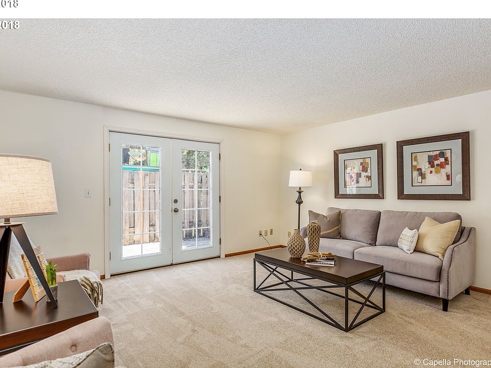 2nd image of 4427 Cornwall St